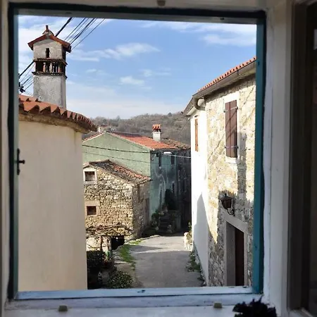 Holiday home House On The Hill Krkavce